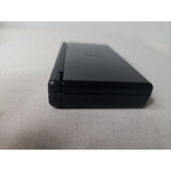 Nintendo DS Lite Handheld Black w/ Multi Device USB Charging Cable, Game, Stylus - Picture 15 of 16